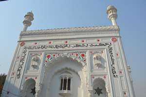 نماینده فرهنگی ایران از کلیسای آل سنت پیشاور بازدید کرد؛ پاسداشت سنت همزیستی و اعتدال در قلب تنوع فرهنگی